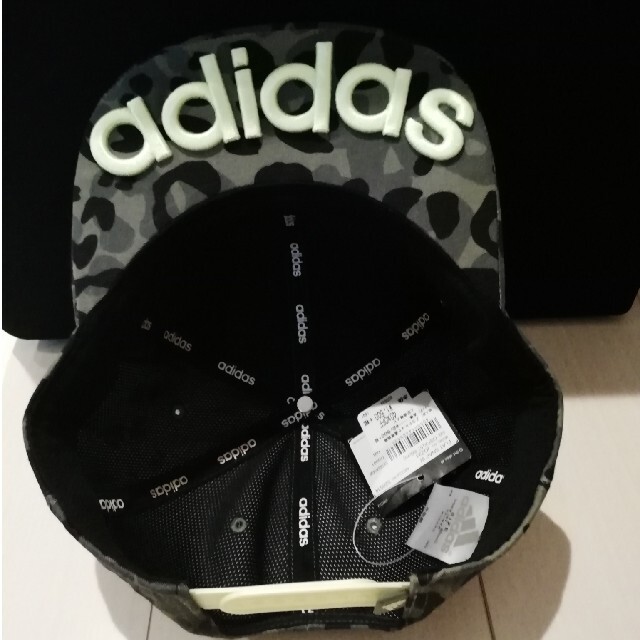 adidas(アディダス)の【新品】 adidas アディダス  帽子 キャップ 迷彩 カモフラージュ  レディースの帽子(キャップ)の商品写真