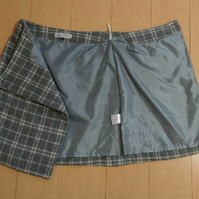 Mew's(ミューズ)のミューズ  スカート レディースのスカート(ひざ丈スカート)の商品写真