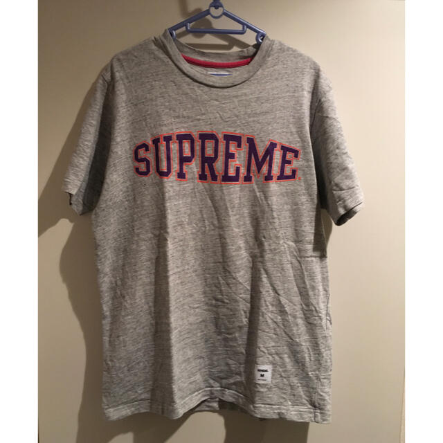 Supreme(シュプリーム)のsupreme  カレッジロゴ　Tee メンズのトップス(Tシャツ/カットソー(半袖/袖なし))の商品写真