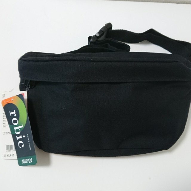 UNIQLO(ユニクロ)の【新品】ユニクロ ウエストバッグ レディースのバッグ(ボディバッグ/ウエストポーチ)の商品写真