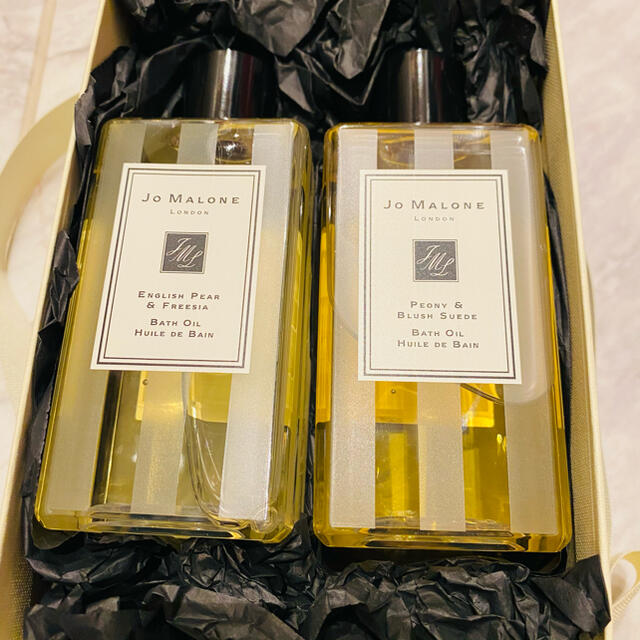 Jo Malone(ジョーマローン)の【ドリアン様専用】ジョーマローン バスオイル 250ml×2 コスメ/美容のボディケア(バスグッズ)の商品写真