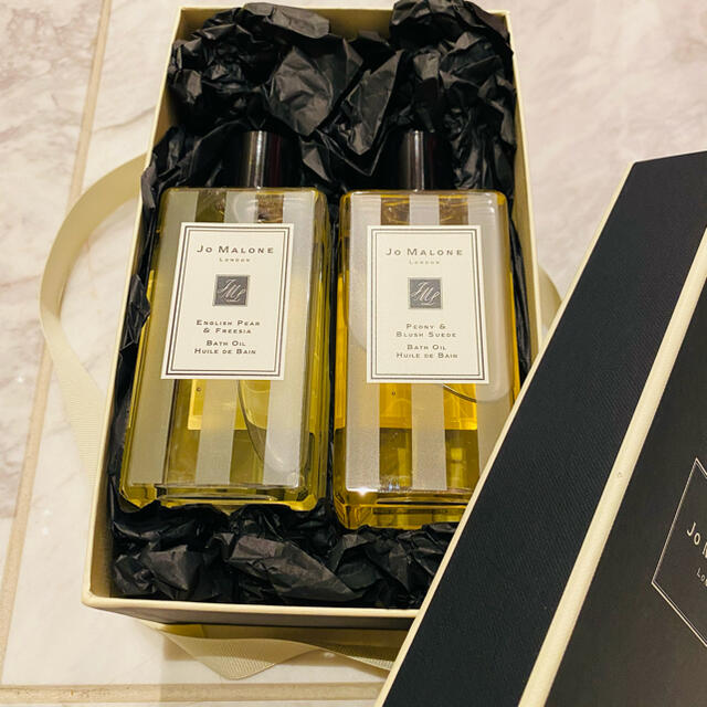 Jo Malone(ジョーマローン)の【ドリアン様専用】ジョーマローン バスオイル 250ml×2 コスメ/美容のボディケア(バスグッズ)の商品写真