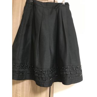 トゥービーシック(TO BE CHIC)のTO BE CHIC 黒スカート(ひざ丈スカート)