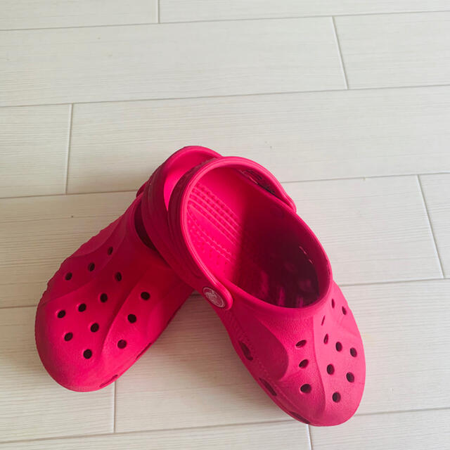 crocs(クロックス)のcrocs  c12  13  クロックス キッズ/ベビー/マタニティのキッズ靴/シューズ(15cm~)(その他)の商品写真