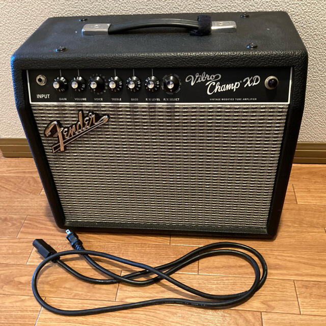 fender vibro champ XD