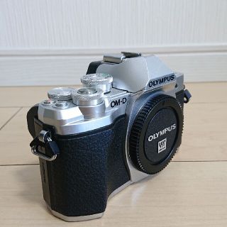 オリンパス(OLYMPUS)のOLYMPUS OM-D E-M10 markⅢ ジャンク(ミラーレス一眼)