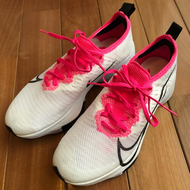 NIKE ランニングシューズ　24.0cm