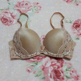 トリンプ(Triumph)の新品未使用♡トリンプ×ベルメゾン♡Tシャツブラ♡モールドブラ♡ワイヤー入りE65(ブラ)