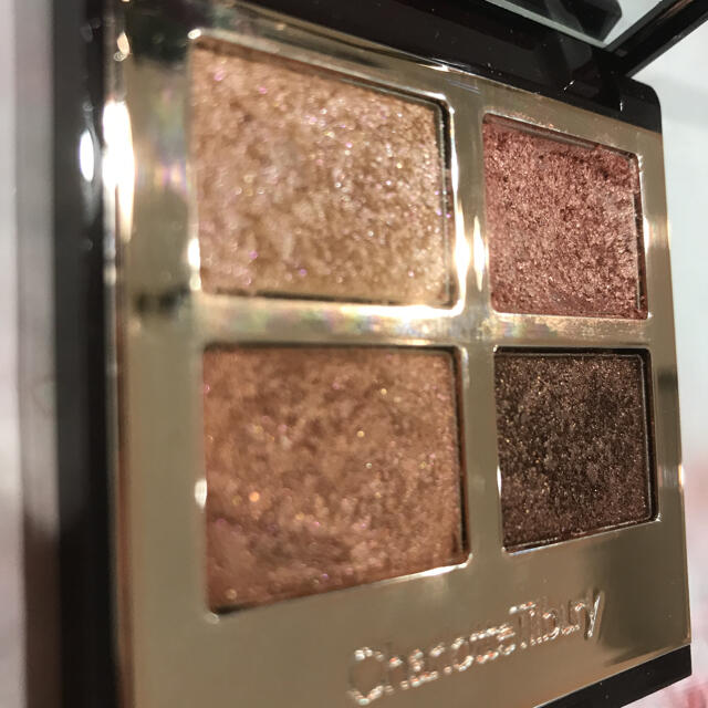 Charlotte Tilbury pillow talk of pops コスメ/美容のベースメイク/化粧品(アイシャドウ)の商品写真