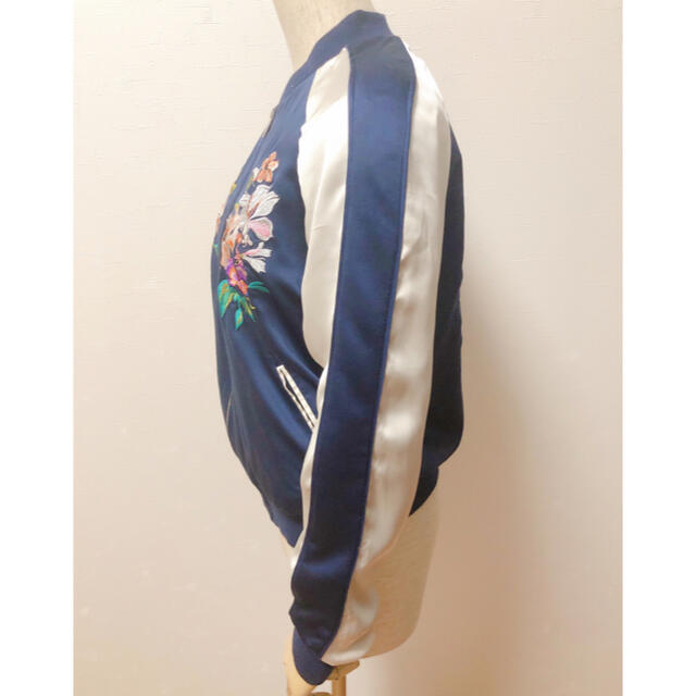 Bershka(ベルシュカ)の刺繍スカジャン レディースのジャケット/アウター(スカジャン)の商品写真