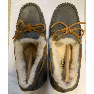 アグ(UGG)の専用【❤︎UGG モカシン ダコタ❤︎ サイズ5】最終価格(スリッポン/モカシン)