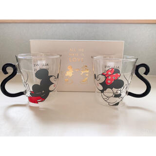 ディズニー(Disney)のミッキー&ミニー　耐熱ペアマグ(グラス/カップ)