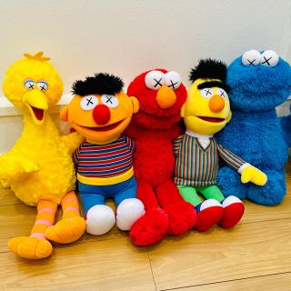 セサミストリート(SESAME STREET)の【スヌーピーク様専用】ユニクロ　カウズ セサミストリート5体セット(ぬいぐるみ)