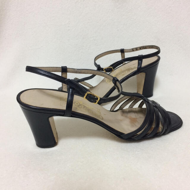 パンプス サンダル salvatoreferragamo 黒ブラック | alyafi-ip.com