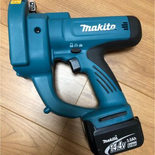 マキタ(Makita)の【ぴろぴろ様専用】makita マキタ 充電式全ネジカッター SC101DZ(その他)