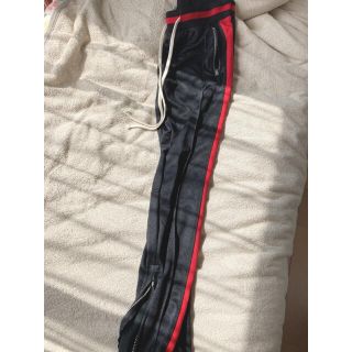 フィアオブゴッド(FEAR OF GOD)のmnml-track pants 値下げ可能(ジャージ)