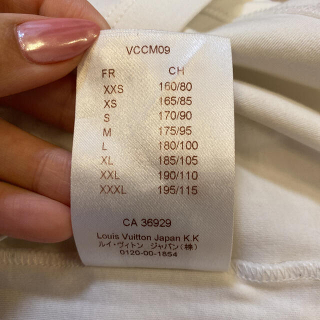 LOUIS Tシャツの通販 by こやばし's shop｜ルイヴィトンならラクマ VUITTON - 美品ルイヴィトン 爆買い格安