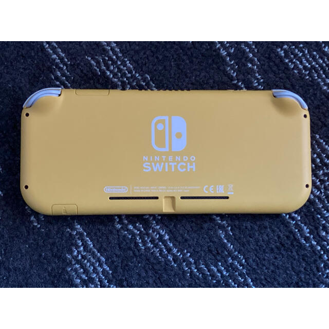 Nintendo Switch(ニンテンドースイッチ)のNintendoSwitchLite（yellow） エンタメ/ホビーのゲームソフト/ゲーム機本体(携帯用ゲーム機本体)の商品写真