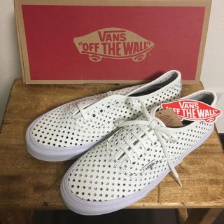 ヴァンズ(VANS)の未使用vans⭐︎authentic slimパンチングレザー⭐︎24.5cm(スニーカー)