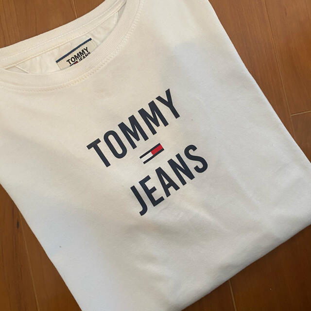 TOMMY(トミー)のTOMMY JEANS Tシャツ (長袖) レディースのトップス(Tシャツ(長袖/七分))の商品写真