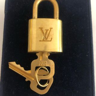 ルイヴィトン(LOUIS VUITTON)の南京錠　LV 未使用品　本物(その他)