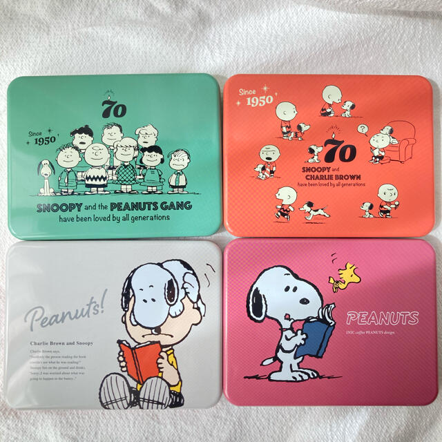 SNOOPY(スヌーピー)のスヌーピー INIC coffee 70周年 缶  その他セット  オマケ付き エンタメ/ホビーのおもちゃ/ぬいぐるみ(キャラクターグッズ)の商品写真