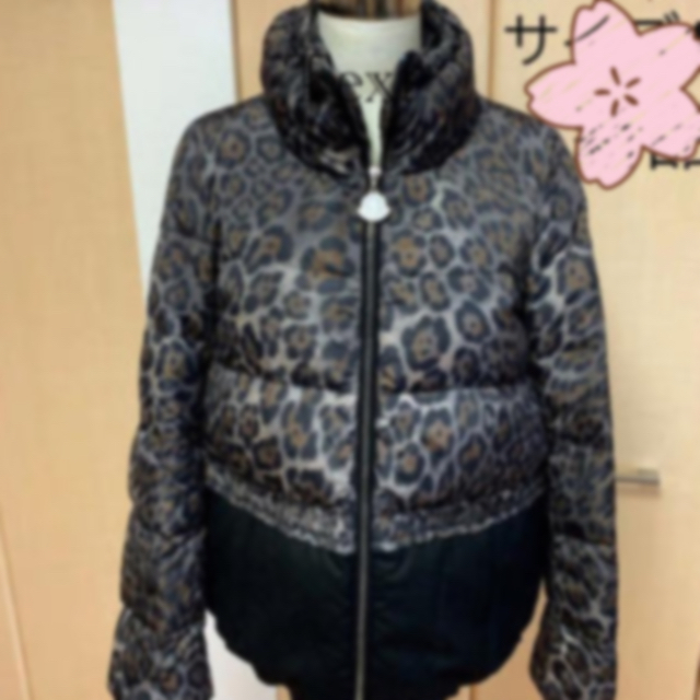 MONCLER - 専用です モンクレール レオパード柄ダウン国内正規品 MONCLER - 専用です モンクレール レオパード柄ダウン国内正規品