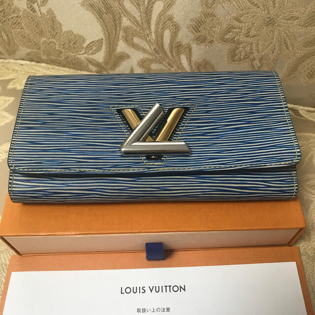 LOUIS VUITTON(ルイヴィトン)のルイヴィトン　エピデニム　２つ折りフラップ長財布 レディースのファッション小物(財布)の商品写真