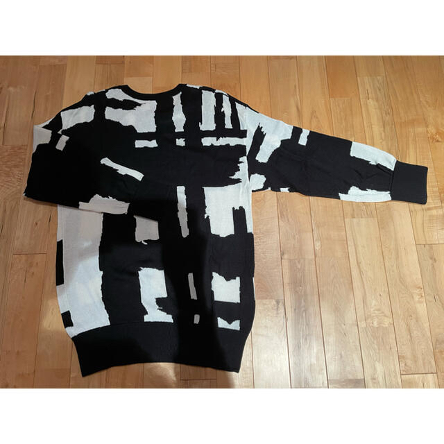 SHAREEF(シャリーフ)のSHAREEF BRUSH LINE JP PULL-OVER 白×黒 メンズのトップス(ニット/セーター)の商品写真