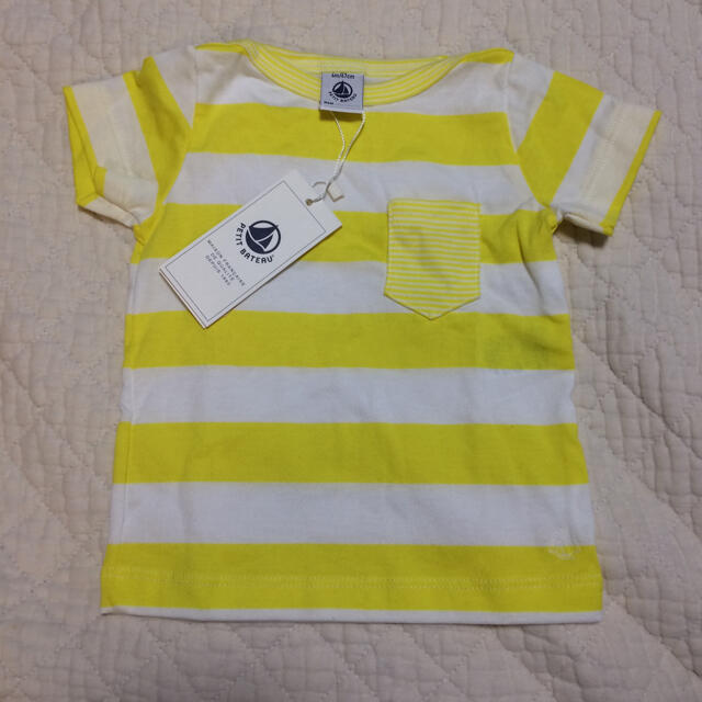 PETIT BATEAU(プチバトー)のプチバトーのTシャツ  2枚セット  新品タグ付き キッズ/ベビー/マタニティのベビー服(~85cm)(Ｔシャツ)の商品写真