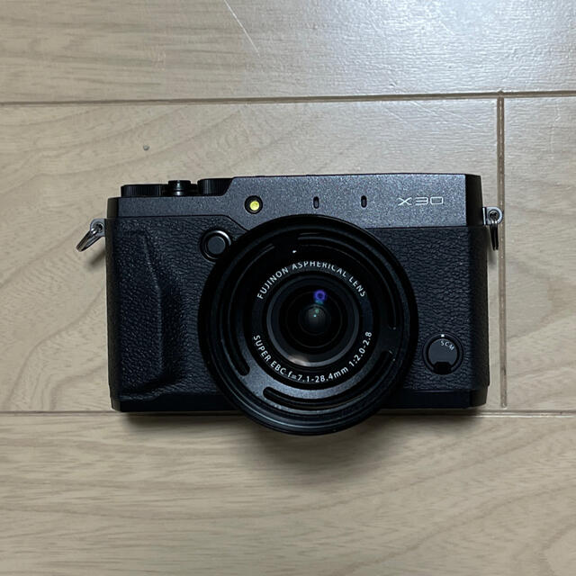 富士フイルム　X30コンパクトデジタルカメラ