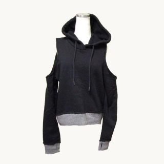 ホリスター(Hollister)の★新品★ホリスター★コールドショルダースウェットPOパーカー (Black/M)(パーカー)