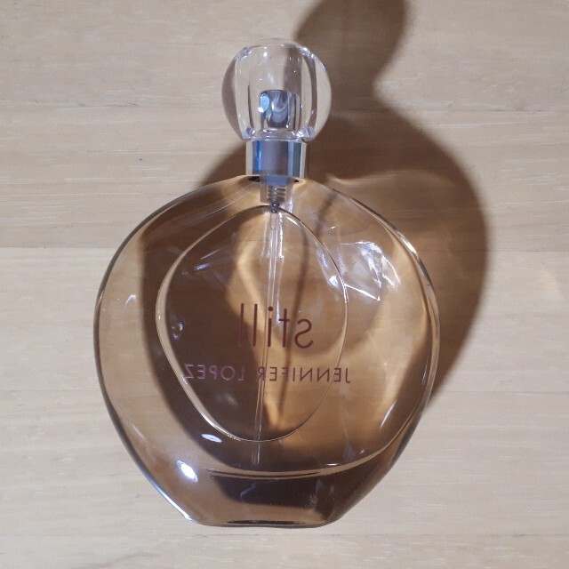 J.Lo(ジェニファーロペス)のジェニファーロペス スティル オードパルファム 100ml コスメ/美容の香水(香水(女性用))の商品写真