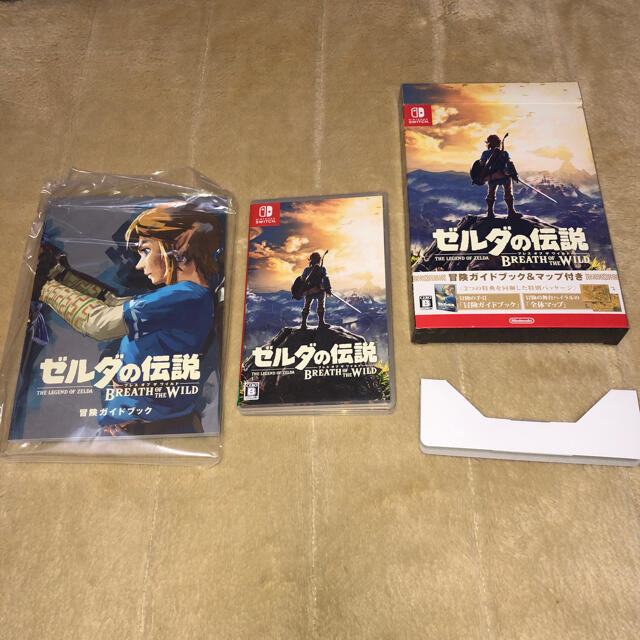 任天堂(ニンテンドウ)のゼルダの伝説 ブレス オブ ザ ワイルド ～冒険ガイドブック＆マップ付き～（数量 エンタメ/ホビーのゲームソフト/ゲーム機本体(家庭用ゲームソフト)の商品写真