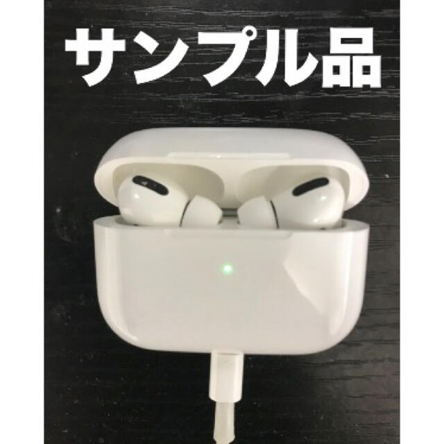 Airpods pro デザイン　ワイヤレス　無線　イヤフォン　白 スマホ/家電/カメラのオーディオ機器(ヘッドフォン/イヤフォン)の商品写真