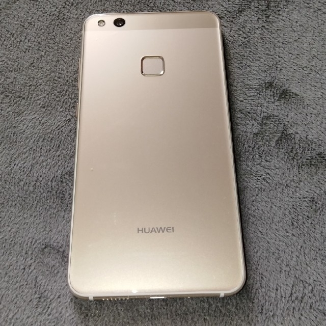 HUAWEI(ファーウェイ)のHUAWEI P10 lite スマホ/家電/カメラのスマートフォン/携帯電話(スマートフォン本体)の商品写真