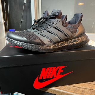 アンディフィーテッド(UNDEFEATED)のUltra boost (undefeated コラボ)(スニーカー)