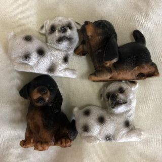 犬の置き物 犬のフィギュア 4個セット(その他)