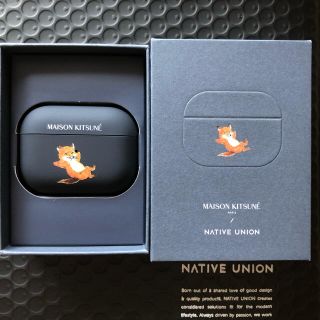 メゾンキツネ(MAISON KITSUNE')の【国内完売】Maison Kitsune AirPods ケース(その他)