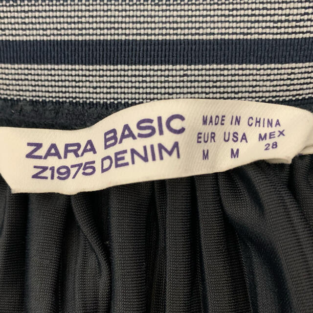 ZARA(ザラ)の【ai様専用】ZARA 紺スカート レディースのスカート(ひざ丈スカート)の商品写真