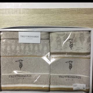 トラサルディ(Trussardi)の新品 TRUSSARDI タオル3枚セット(タオル/バス用品)