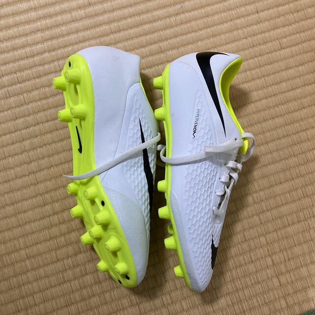 NIKE(ナイキ)のHyper venom NIKE 27.5cm スポーツ/アウトドアのサッカー/フットサル(シューズ)の商品写真