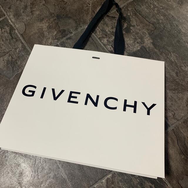 GIVENCHY(ジバンシィ)の【GIVENCHY ジバンシィ】ショップ袋 レディースのバッグ(ショップ袋)の商品写真