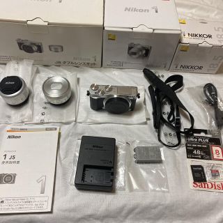 ニコン(Nikon)のNikon NIKON 1 J5 ダブルレンズキット SILVER(ミラーレス一眼)