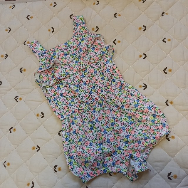 carter's(カーターズ)のカーターズ 花柄 サロペット 夏服 女の子90センチ 24m キッズ/ベビー/マタニティのキッズ服女の子用(90cm~)(ワンピース)の商品写真