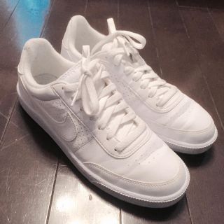 ナイキ(NIKE)のナイキ 白 スニーカー(スニーカー)