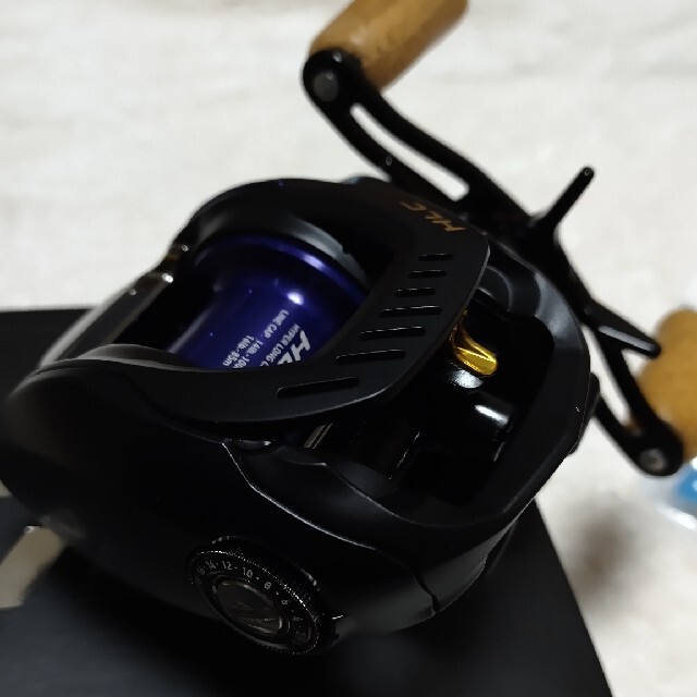 DAIWA(ダイワ)の新品 未使用 ダイワ ジリオン TW HLC 1514SHL 遠投 琵琶湖  スポーツ/アウトドアのフィッシング(リール)の商品写真