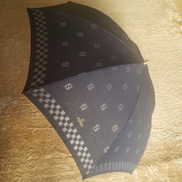 フェンディ折り畳み日傘