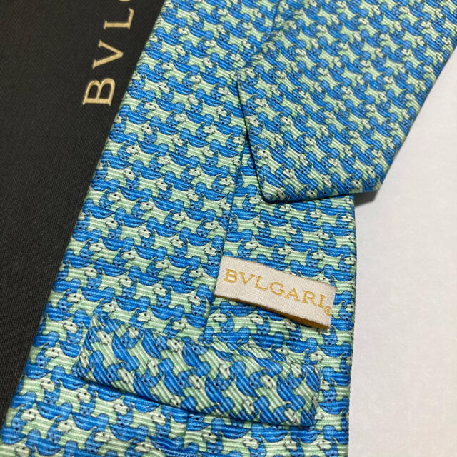 【美品】ブルガリ ネクタイ 箱付き　犬柄　ブランド　BVLGARI 高級