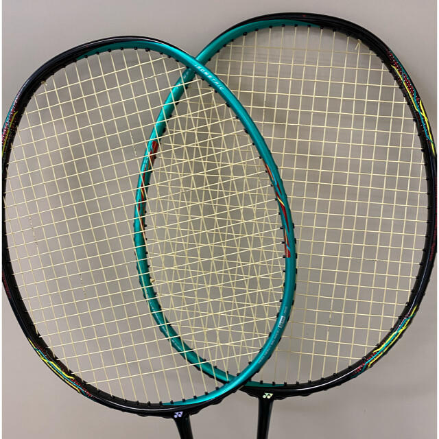 ヨネックスアストロクス 88s 4ug5 2本セット スポーツ/アウトドア